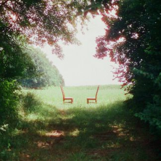 Ratboys-singin-to-an-empty-chair